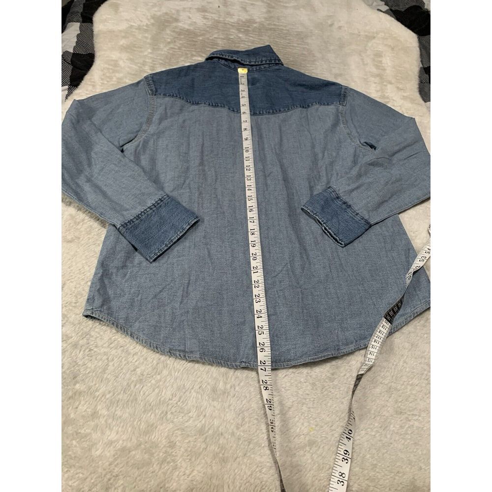 Levi's Women's Oversized Western Blue Cotton Denim Reverse‎ Shirt Pearl Snap XS - Picture 8 of 8